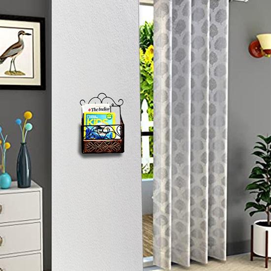 Настенная полка для журналов, газет и книг из дерева и кованого железа высотой 38 см. Настенные держатели журналов.