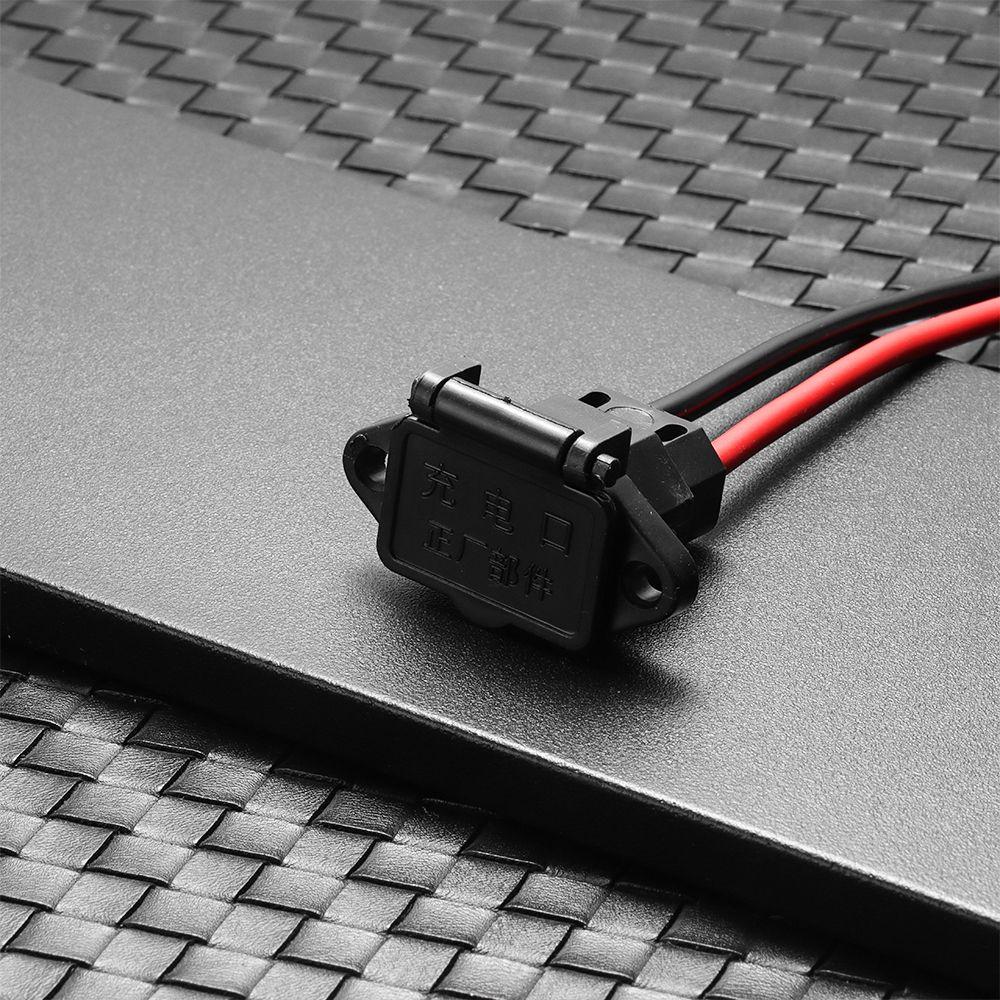 Зарядный штекер Детали электромобиля Разъем для электромобиля Зарядное устройство для аккумулятора электровелосипеда Зарядная розетка