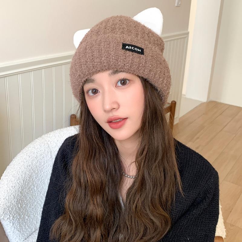 Korean Version of Autumn and Winter New Hat for Women Cute Cat Knitted Wool Hat for Winter Warm Pullover Hat Cold Ear Protection Hat