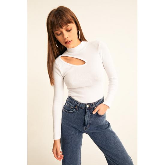 Прозрачные блузки Женская трикотажная блузка в рубчик с вырезами и детальной отделкой