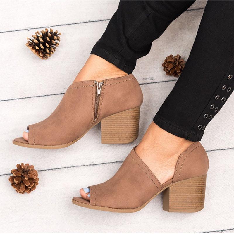 Perfect Gift High-quality Womens Sandals With Chic Hollow Out Design