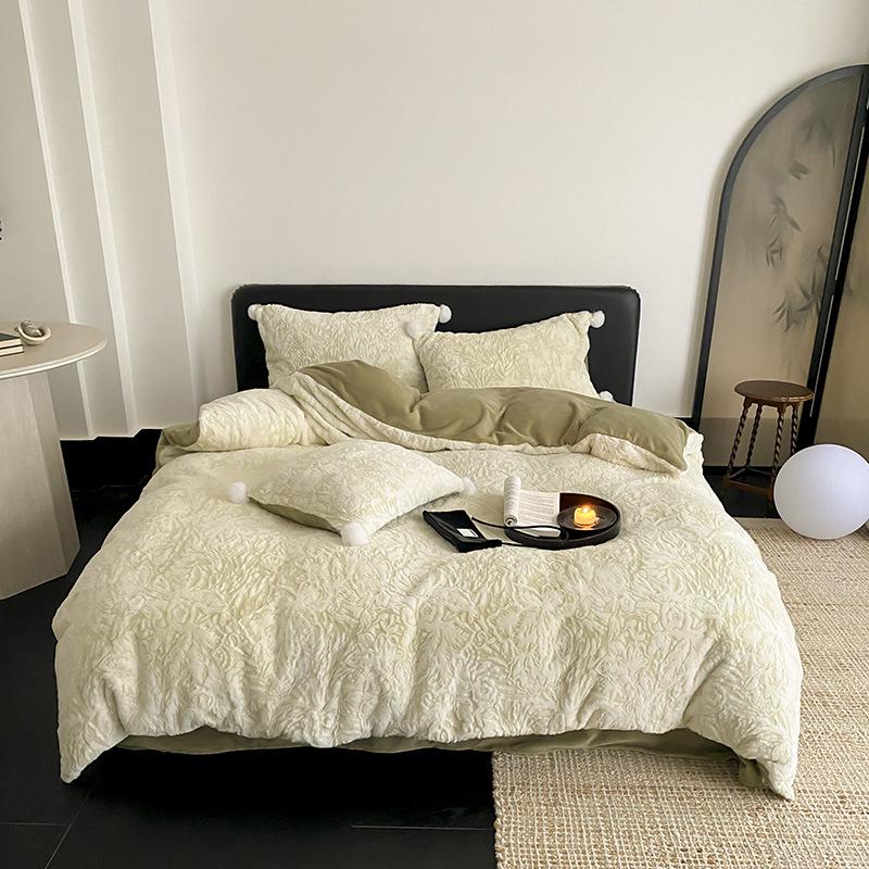 320г Супер Теплый Зимний Молочный Вельвет 4 Предмета Постельного Белья из Кораллового Флиса с Двусторонним Флисом - Простыня и Пододеяльник в Комплекте