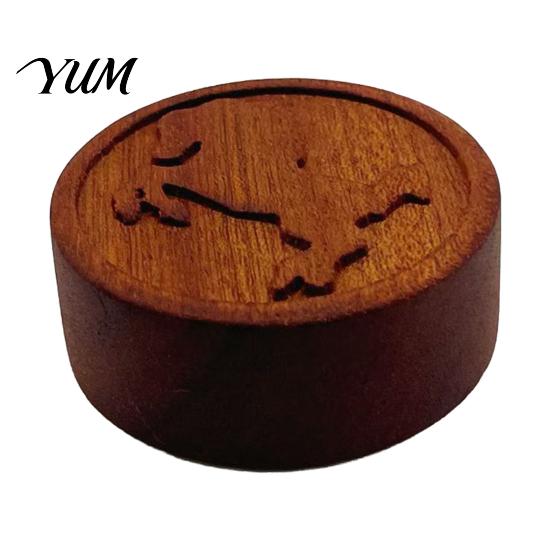 Natural Wood Essential Oil Diffuser Wooden Diffuser, Cat Paw Horse Engraved Pattern, Round Fragrance Air Freshener Wood, Aromatherapy for Car