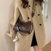 Модная ретро маленькая сумка 2025 новая простая и универсальная сумка-мессенджер высококлассная женская широкополосная наплечная сумка-ведро
