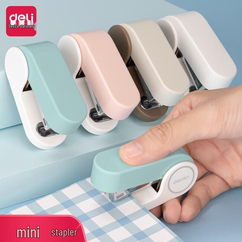Deli Mini Portable Stapler Set