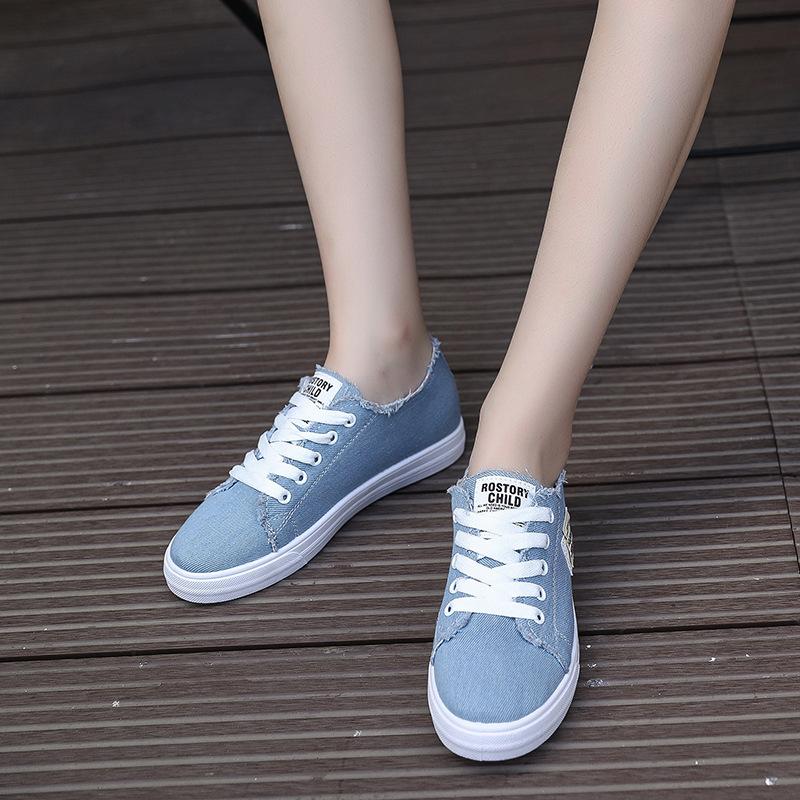 Fashion New 2025 Spring Summer Women Canvas Shoes Flat Sneakers Women Casual Shoes Low Upper Lace Up White Shoes