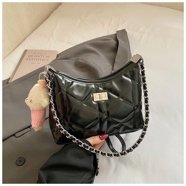IELGY Pink Diamond Chain Bag Fashion Cross-Body Crescent Bag One-Shoulder Armpit Bag