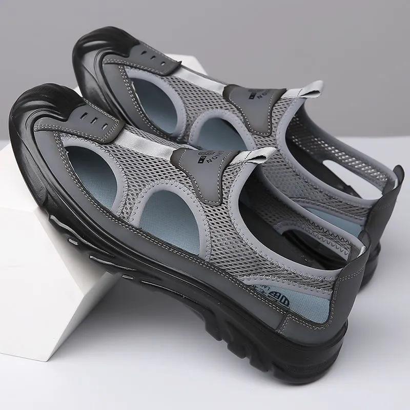 Sandals Breathable Men Shoes Mesh Outdoor Men Hollow Sandals Antiskid Beach Sandals Flats Footwear