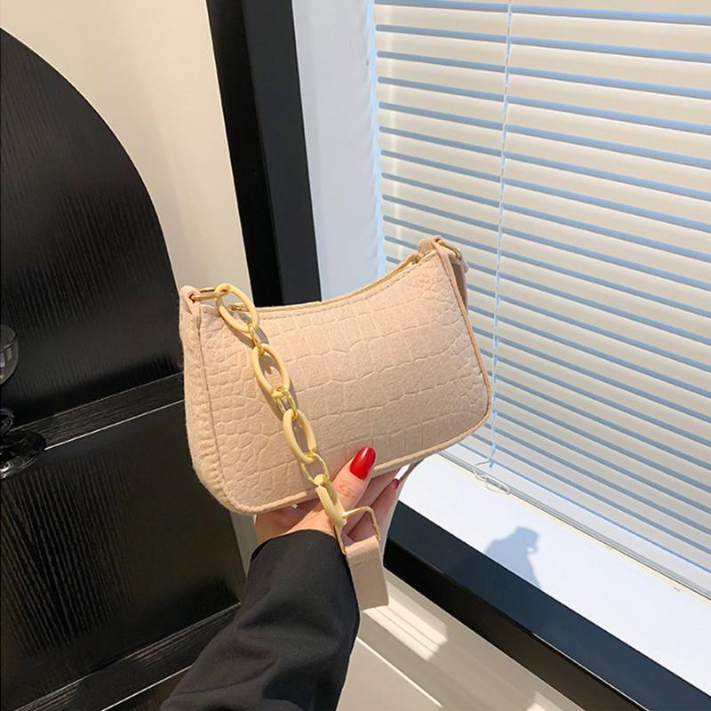 Trendy Lightweight Women Small Square Bag Crocodile Pattern Faux Fur Material Versatile Chain Strap Single Shoulder Bag