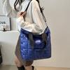 Вышитая нитью квадратная простая модная большая вместимость 2024 новый тренд повседневная портативная сумка через плечо косая сумка