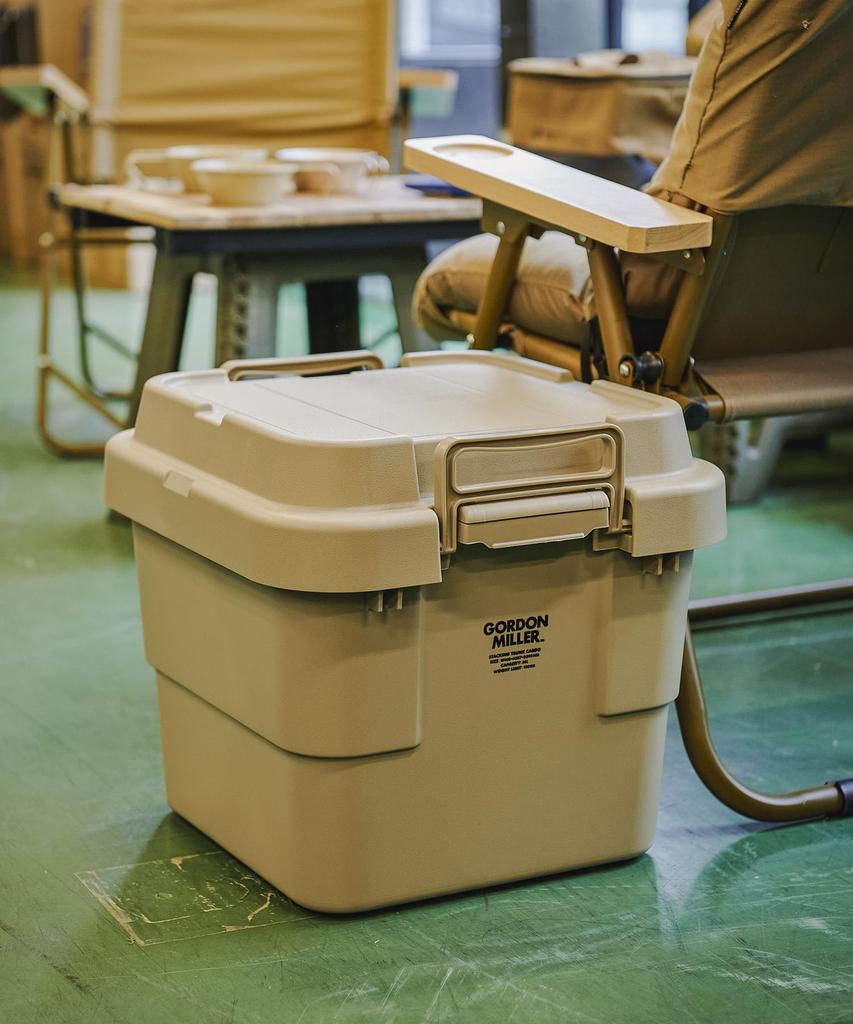 Gordon Miller Автомобильный 30 л Штабелируемый Ящик для хранения груза Органайзер Койот Бежевый с крышкой Для сидения на открытом воздухе Большой вместимости 1628752