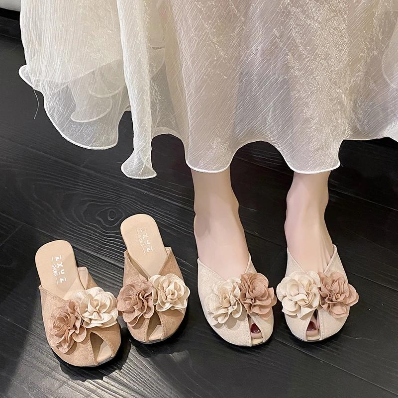 Мода 2024 года. Модные женские туфли. Закрытый носок. Женские тапочки. Осенние тапочки с мягкой подошвой и цветами. Разноцветные повседневные удобные тапочки на плоской подошве.