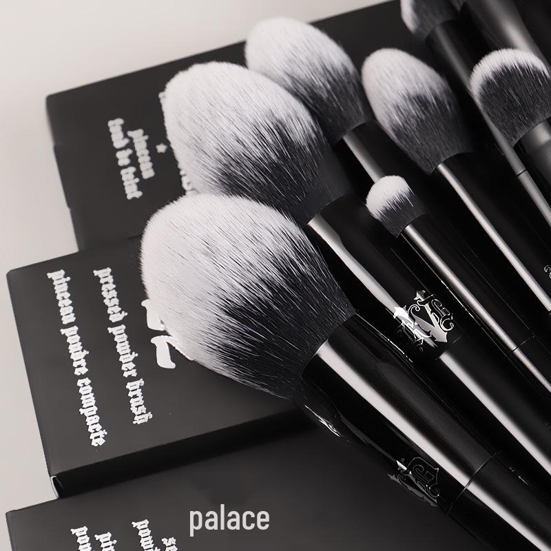 KVD Beauty Рассыпчатая пудра, Румяна, Тени для век, Тональная основа, Консилер и Кисти для макияжа