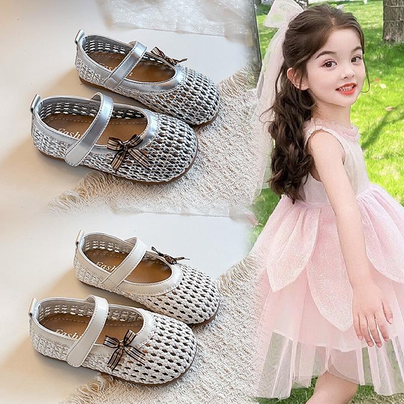 Girls' woven sandals2026Summer new children's solid color cute bow hollow sandals for small, medium, and large children