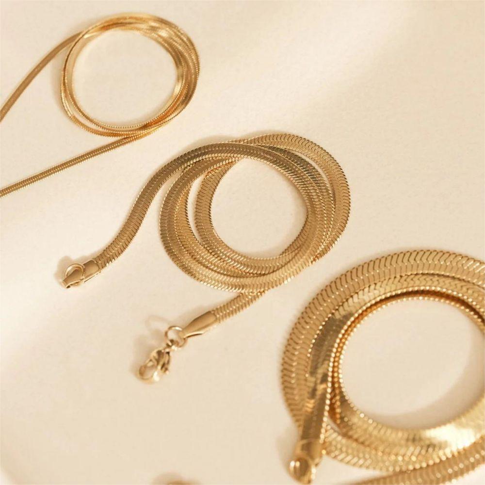 EManco Necklace Simple and Fashionable High-quality Snake Bone Necklace, Unisex Fashion Romantic Jewelry Snake-shaped Necklace
