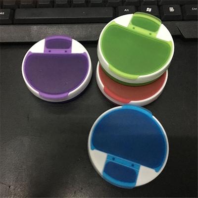 Круглая вращающаяся коробка для таблеток с 4 отделениями. Домашняя коробочка для таблеток. Носите с собой пластиковую коробку для таблеток с 4 отделениями, когда выходите на улицу.