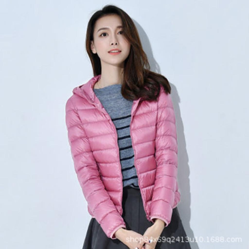 Женская новая короткая стеганая куртка из хлопка, легкая, толстая, теплая, приталенного кроя, корейская версия, модная куртка из шелка и хлопка без сумки для хранения