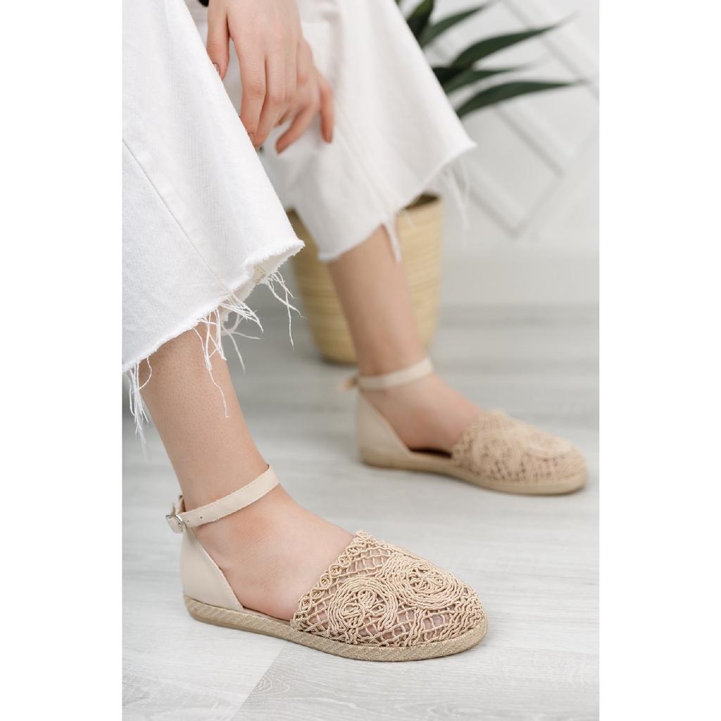 Бежевые женские кружевные сандалии Bg1058-123-0001