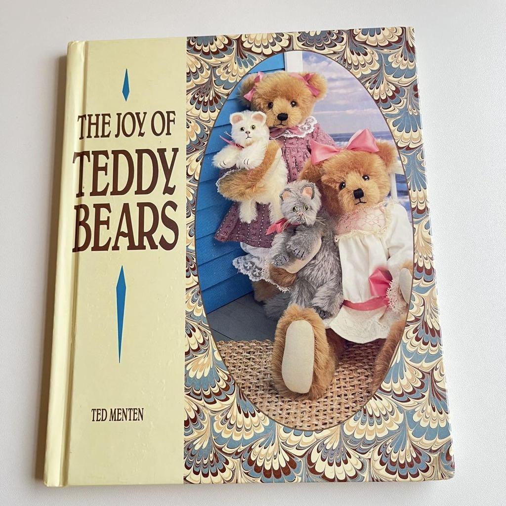 [USED] "THE JOY OF TEDDY BEARS" 2 foreign books