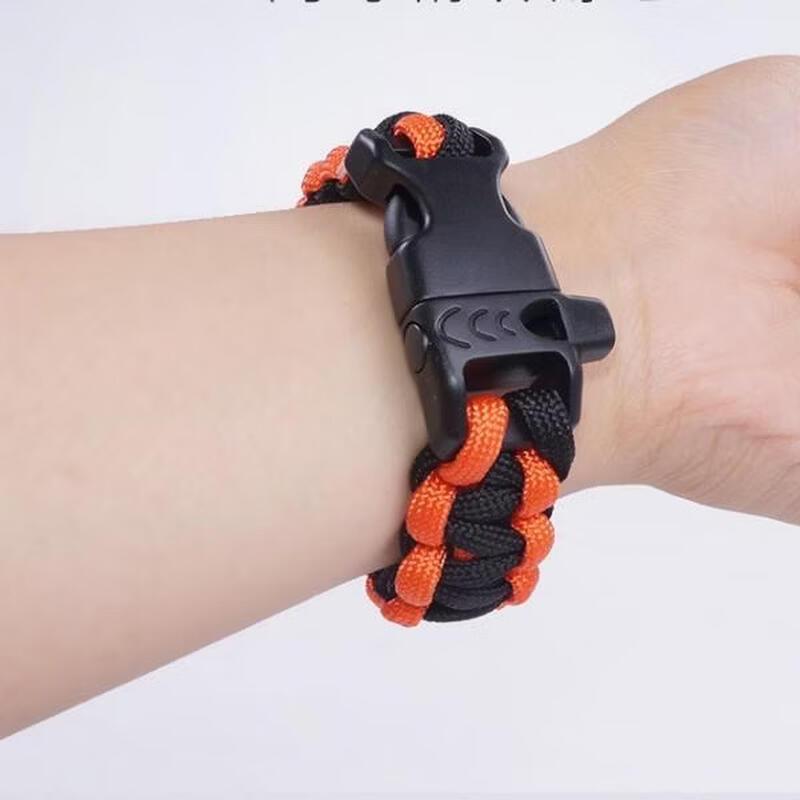 Браслет Paracord от Brangdy с пряжкой-свистком