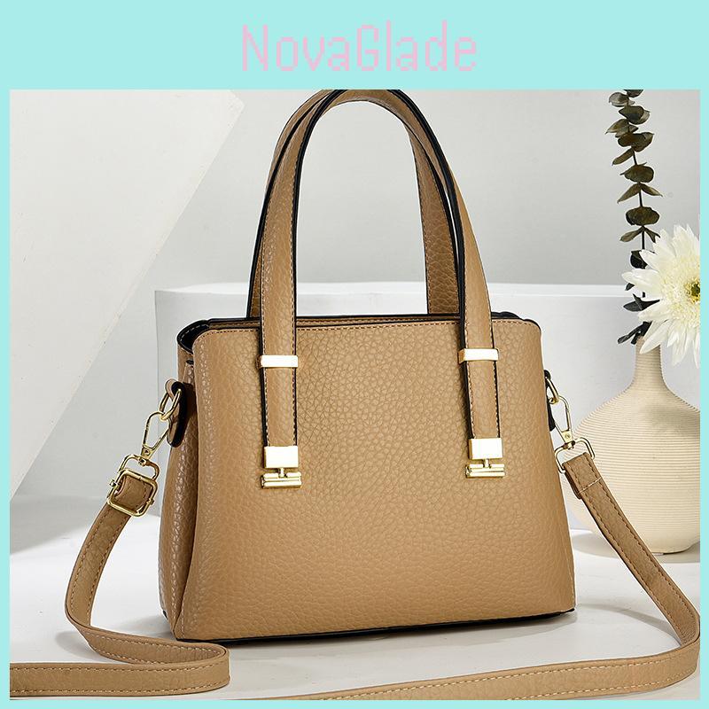 Modern Womens Tote Bag With Adjustable Shoulder Strap And Zip Closure For Daily Wear