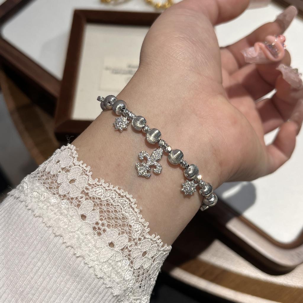 Medieval Vintage Iris Snowflake Cat Eye Bead Bracelet Light Luxury Old Money Wind Light Bulb Flash Jewelry