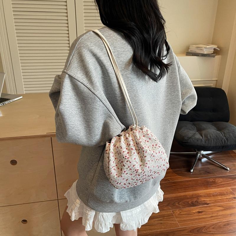 Летняя новая повседневная сумка через плечо, милая сумка-ведро, новая нишевая легкая модная сумка-мессенджер для женщин