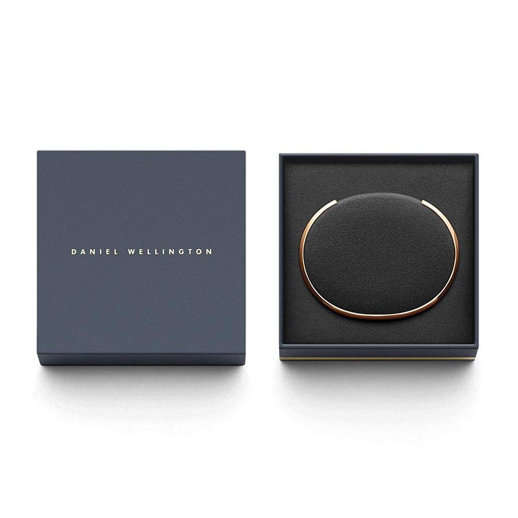 Daniel Wellington Classic Cuff Bangle Bracelet for Men and Women (Rose Gold/Small) DW00400003 [Parallel Import]