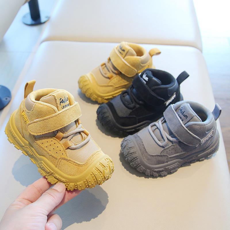 Детская спортивная обувь 2025 весна и осень новая обувь для пап для мальчиков беговые кроссовки для девочек обувь для альпинизма мягкая подошва детская повседневная обувь
