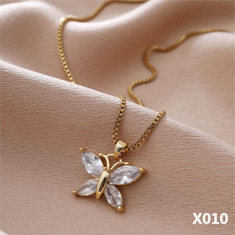 New Niche Design Retro Butterfly Micro-Inlaid Zircon Pendant Necklace Women'S Fashion Collarbone Chain