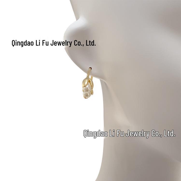 Элегантные весенние французские ретро серьги-пусеты с жемчугом: Уникальный носимый дизайн цветка спереди и сзади