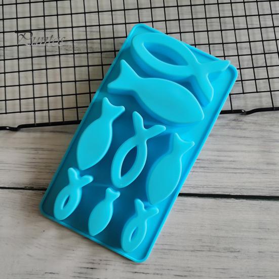 Ice Cube Tray Non Stick Flexible 8 Cavities Animal Fish Shape Chocolate Mold Baking Tool