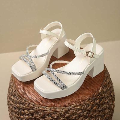 Модные осенние женские туфли с круглым носком, бадминтонные весенние ботинки, женские кроссовки, спортивные Deporte 2025, элегантные, крутые, новейшие