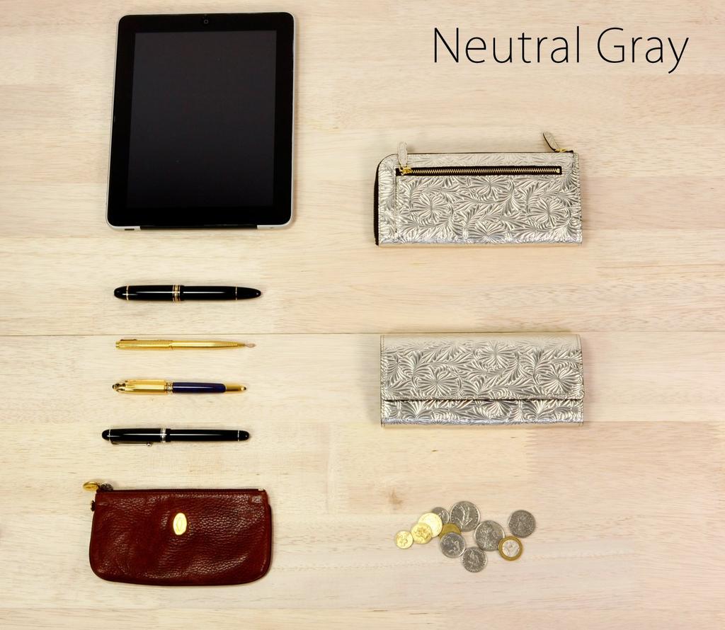 Сделано в Японии Металлическая гравировка Глянцевый блеск Винтажный металлик Итальянская кожа коровья кожа Молния Длинный кошелек Золотой [Нейтральный серый] Женский [Винтажный металлик]