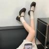 Весенние женские туфли Мэри Джейн Модные туфли-лодочки с неглубоким вырезом и ремешком на пряжке Элегантные женские туфли на квадратном каблуке Обувь в уличном стиле