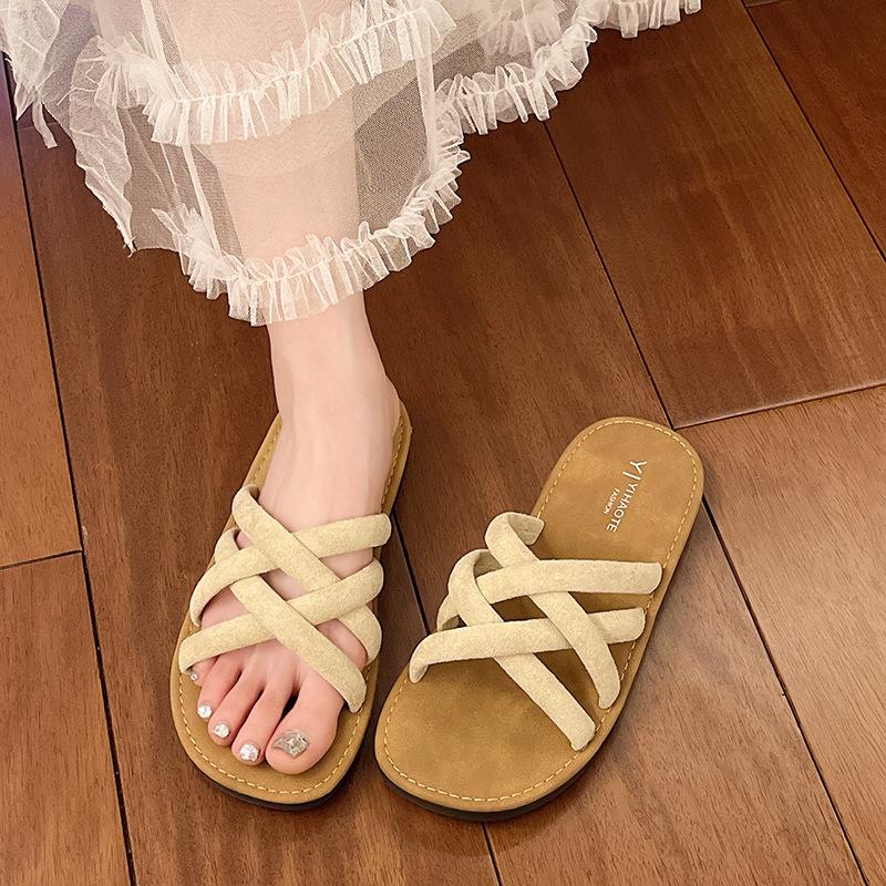 Римские однословные шлепанцы женские нескользящие универсальные крутые шлепанцы пляжные летние в горошек модные