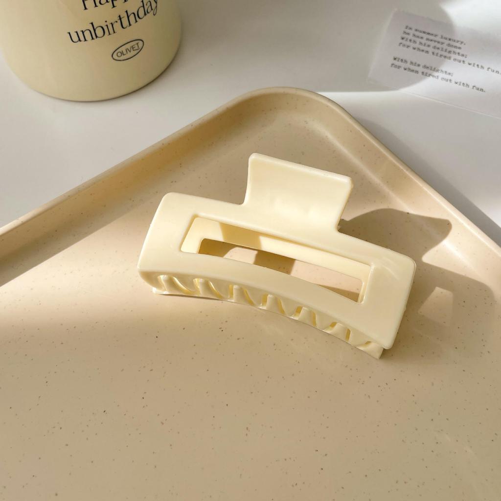 Большая женская шпилька высокого класса: Новая модель Shark Clip 2025 года на осень/зиму