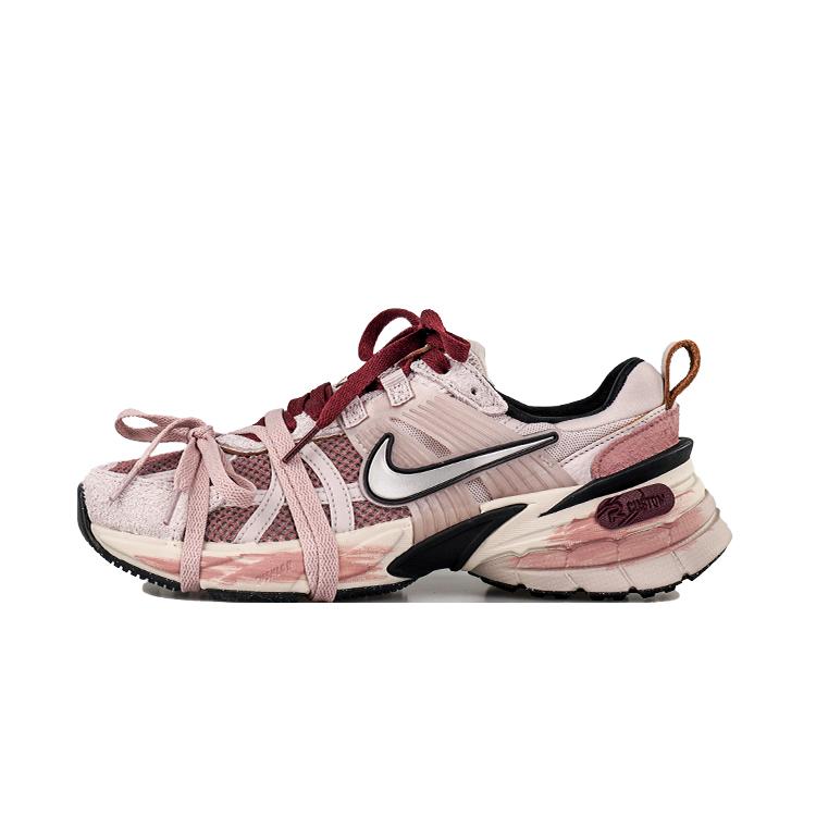 Nike V2K Run Износостойкие, Дышащие, Легкие Низкие Беговые Кроссовки Женские Розово-Серебристые FN6703-001(Команда27-)