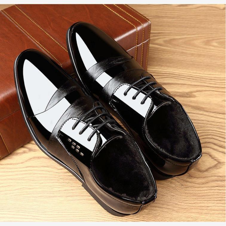 Новые кожаные туфли, мужские молодежные деловые модельные туфли с острым носком, весенне-осенние универсальные свадебные туфли большого размера, рабочая обувь для мужчин