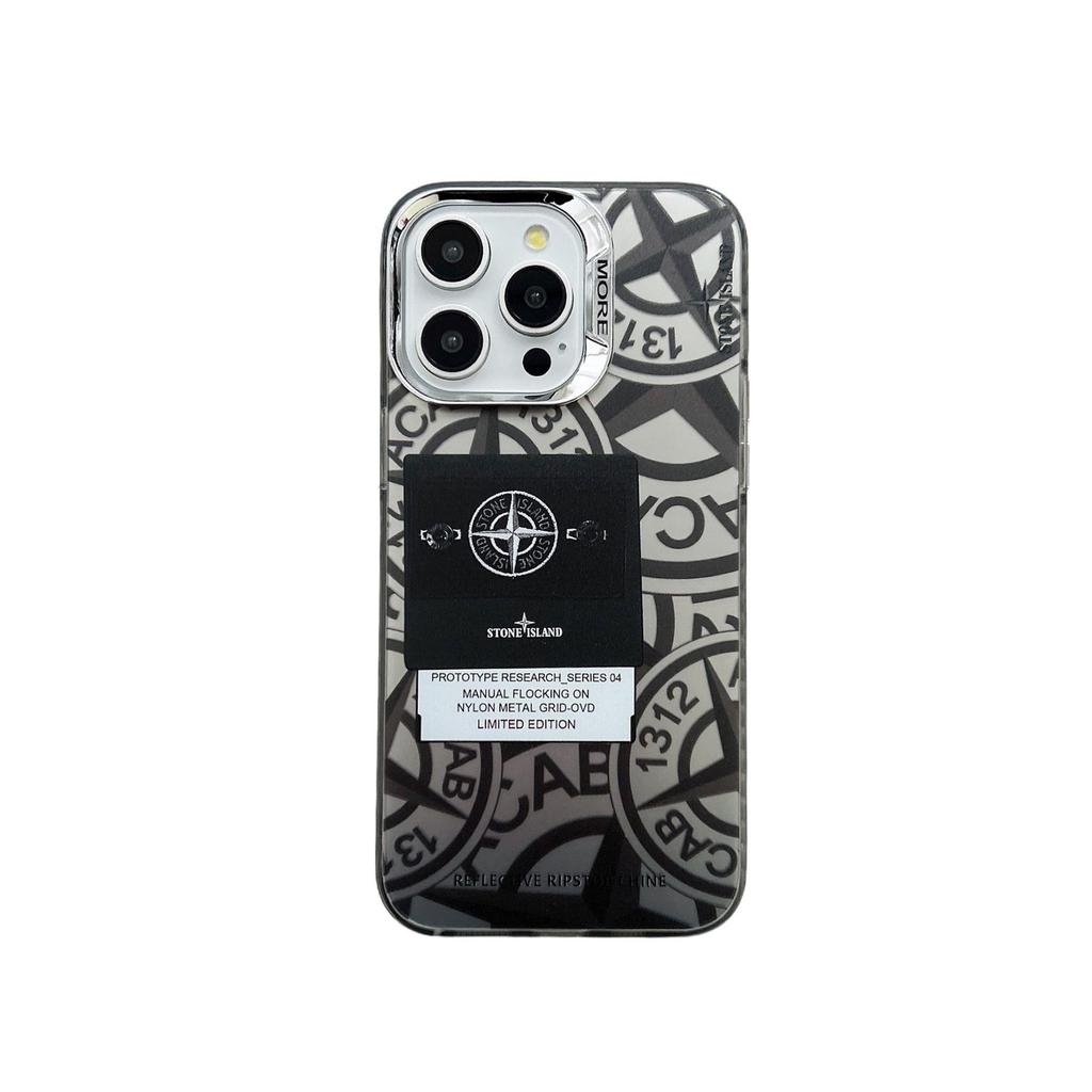 Stone Island Streetwear Гальванизированный серебристый чехол для iPhone 15 Pro Max