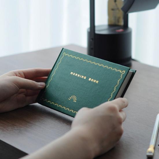 Выберите 1 из 2 небольших канцелярских утренних книг, популярная фраза в Корее