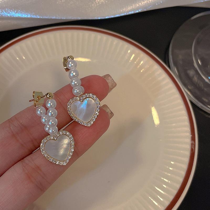 Серьги-цветы из пресноводного жемчуга с посеребренными и позолоченными иглами из настоящего золота, высококлассные серьги, французские серьги в стиле легкой роскоши, элегантные серьги для женщин