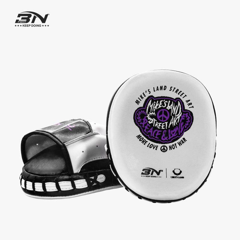 Маленькая ручная мишень BN с точной скоростью и откликом от тренера по тайскому боксу Санда Бритвенная мишень из микрофибры Профессиональная амортизирующая мишень для кулака