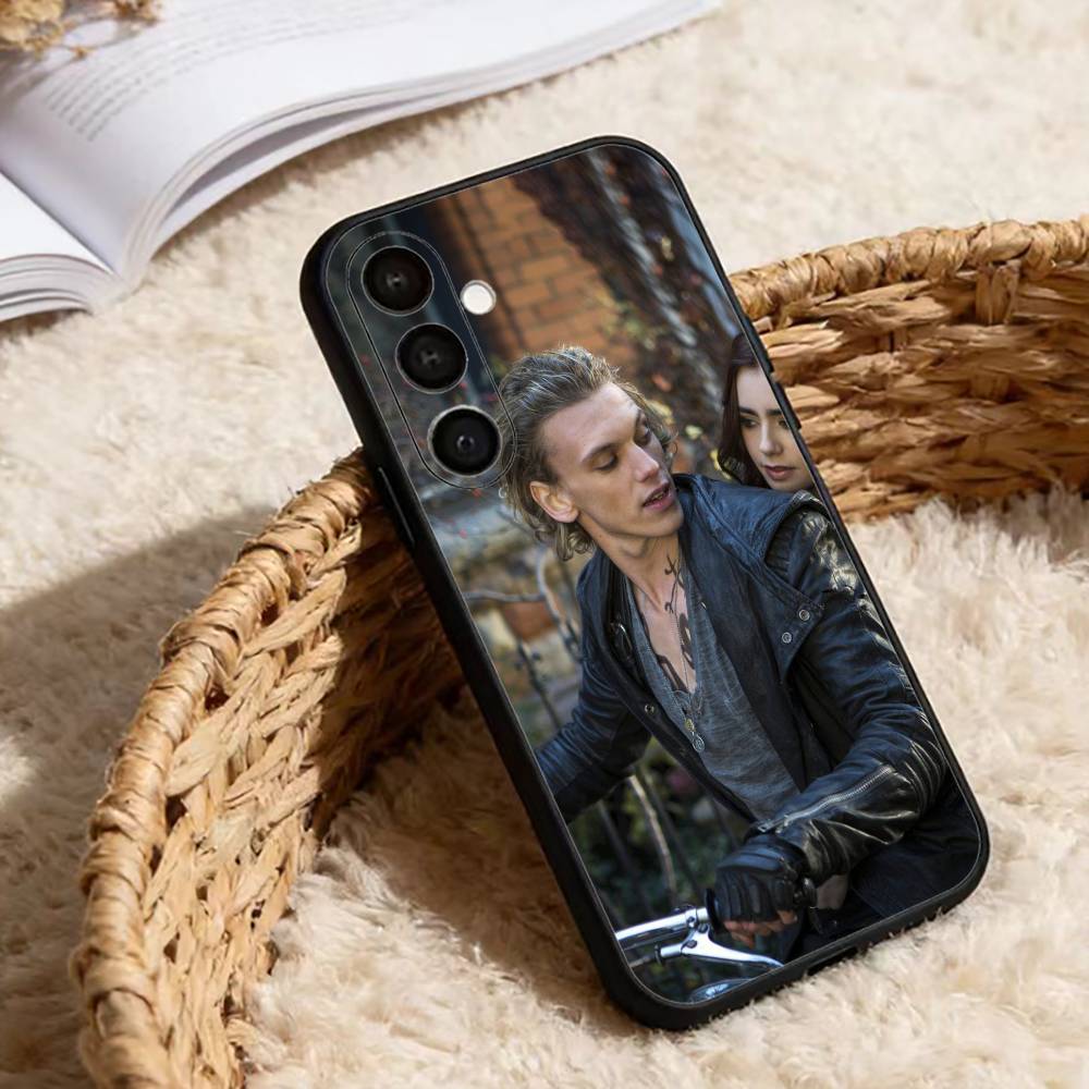 Чехол для телефона Look Jamie C-Campbell Bower для Samsung Galaxy A13, 21s, 22, 31, 32, 52, 53, 71, 72, 73, Мягкий черный чехол