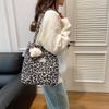 Сумка-ведро с леопардовым принтом, женская, новый нишевый дизайн, ретро, модная, универсальная, вместительная сумка через плечо