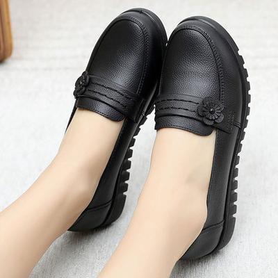 Весенне-осенние туфли для мамы из мягкой кожи на мягкой подошве, удобные одинарные туфли, туфли для пожилых женщин, бабушкины балетки, нескользящая рабочая обувь