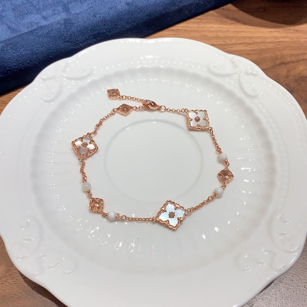 Буки Латти Итальянский Брашированный Мини Маленький Браслет с Трилистником из Халцедона в Виде Трех Цветов в Винтажном Придворном Стиле