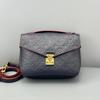 [Б/У] Сумка-мессенджер Pochette Metis из тисненой кожи Monogram - Очень хорошее состояние #518HAG