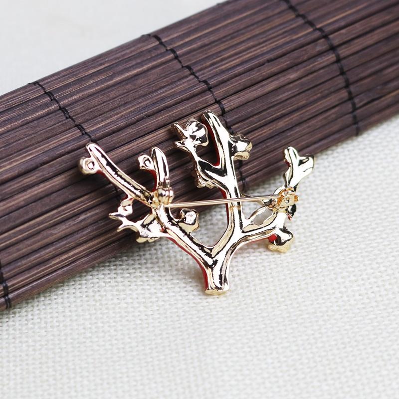 1шт милая красная ветка дерева цветок позолоченная брошь из сплава Рождественский подарок