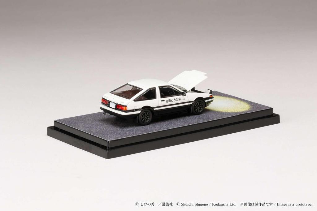 Модель HJ64 Toyota Sprinter Trueno GT APEX Initial D с двигателем от Ватару Акияма. Завершенное изделие 1/64 (АЕ86) /